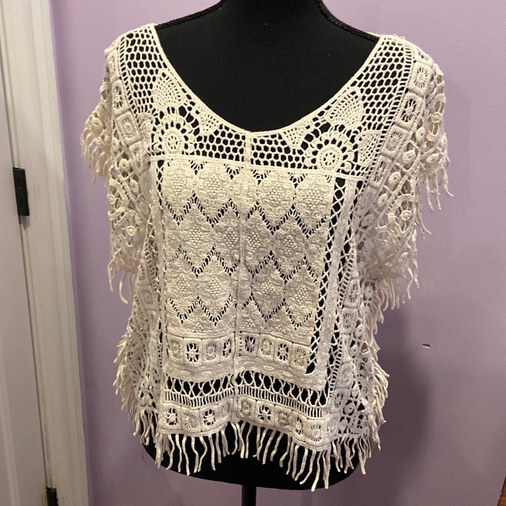 Super cute layer top